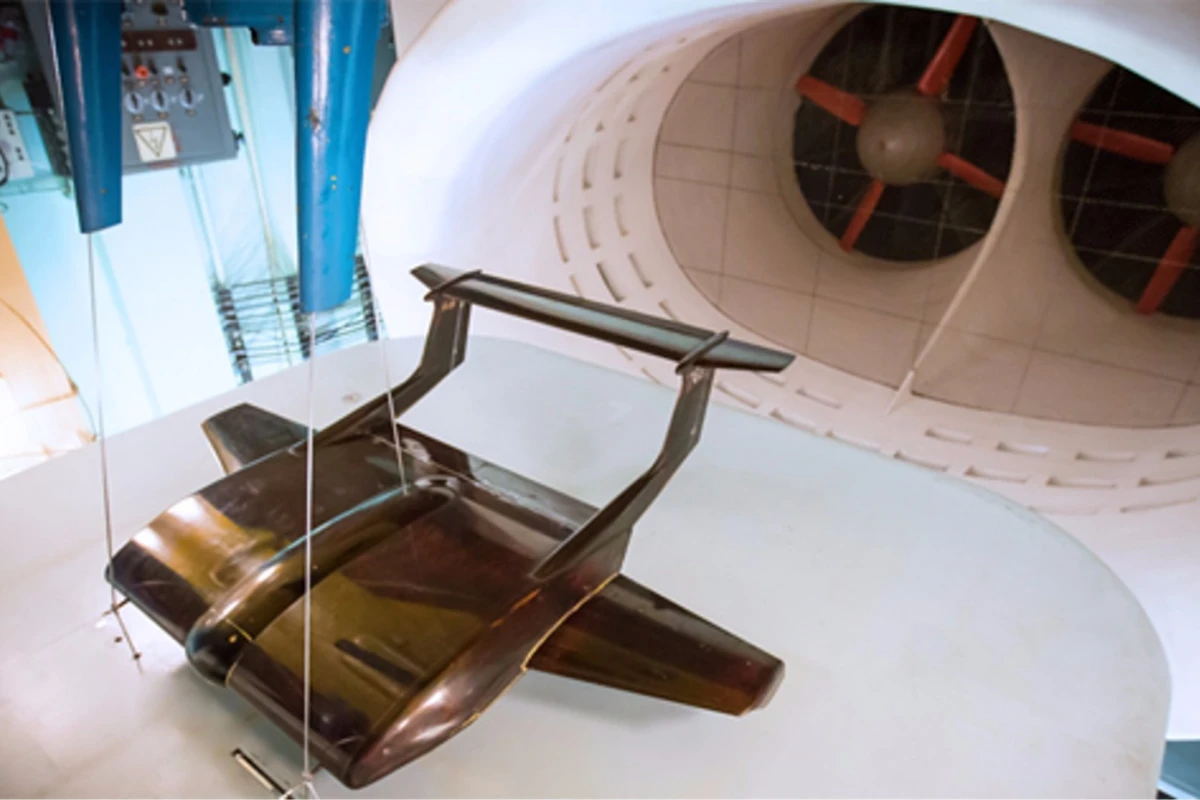 Wind tunnel model of the TsAGI heavy transport