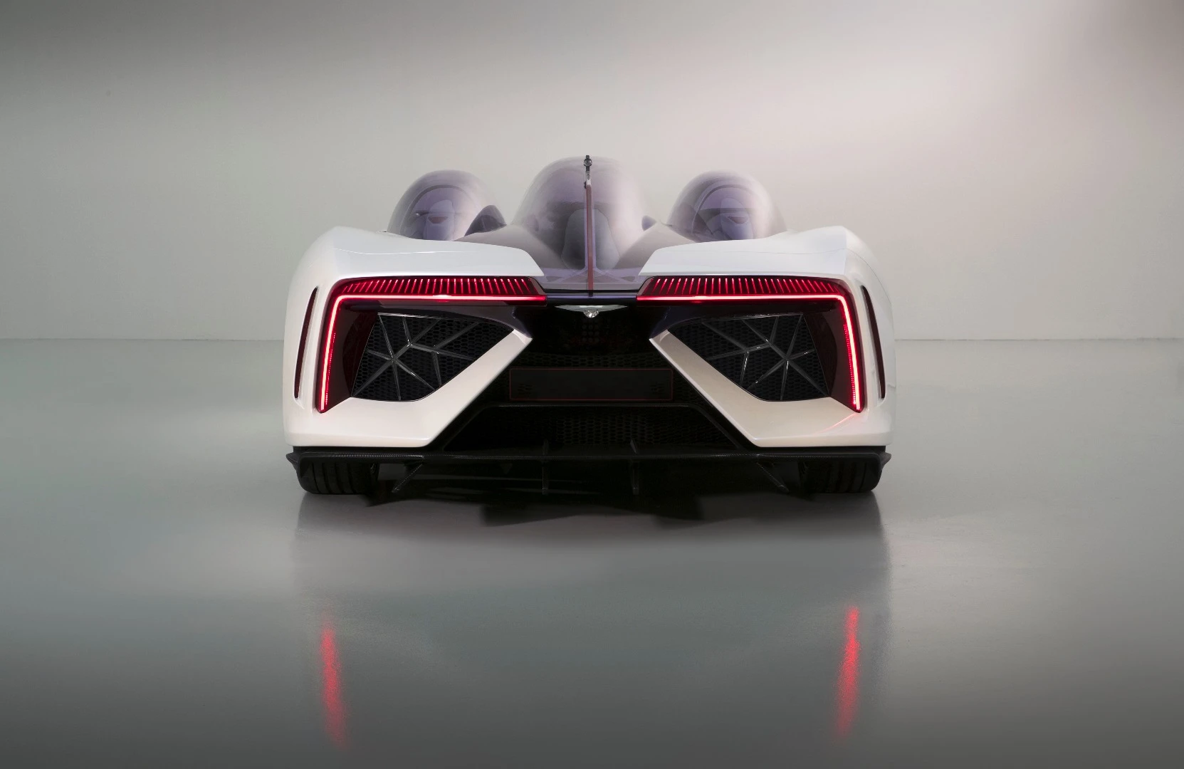 The large vents at the rear provide exhaust outlets for the fuel turbines
