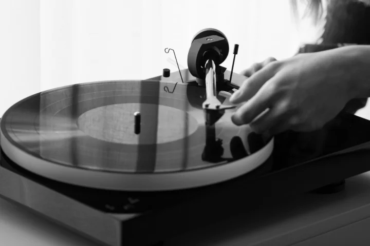 The Pro-Ject X1 turntable can be had with or without an Ortofon cartridge