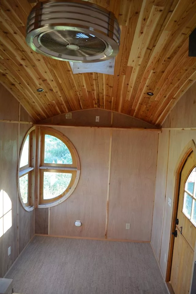 The finish looks excellent throughout