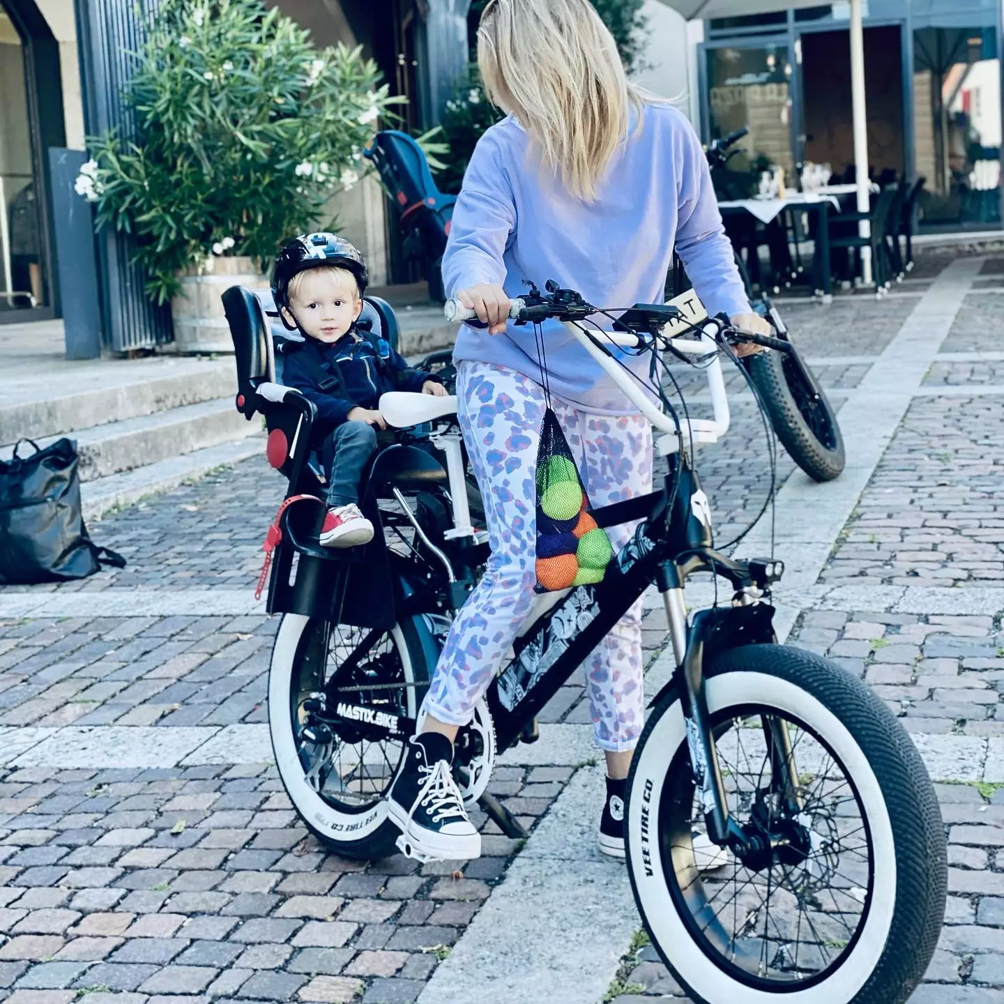 A bunch of optional accessories can be added on, including a rear rack that's ready for a child seat