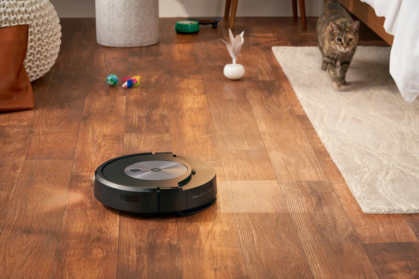 The newly introduced Roomba Combo j7+ can both vacuum and mop
