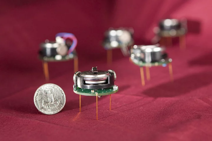 Kilobots are tiny autonomous swarming robots, that cost about $14 a piece to build (Photo: Harvard University)