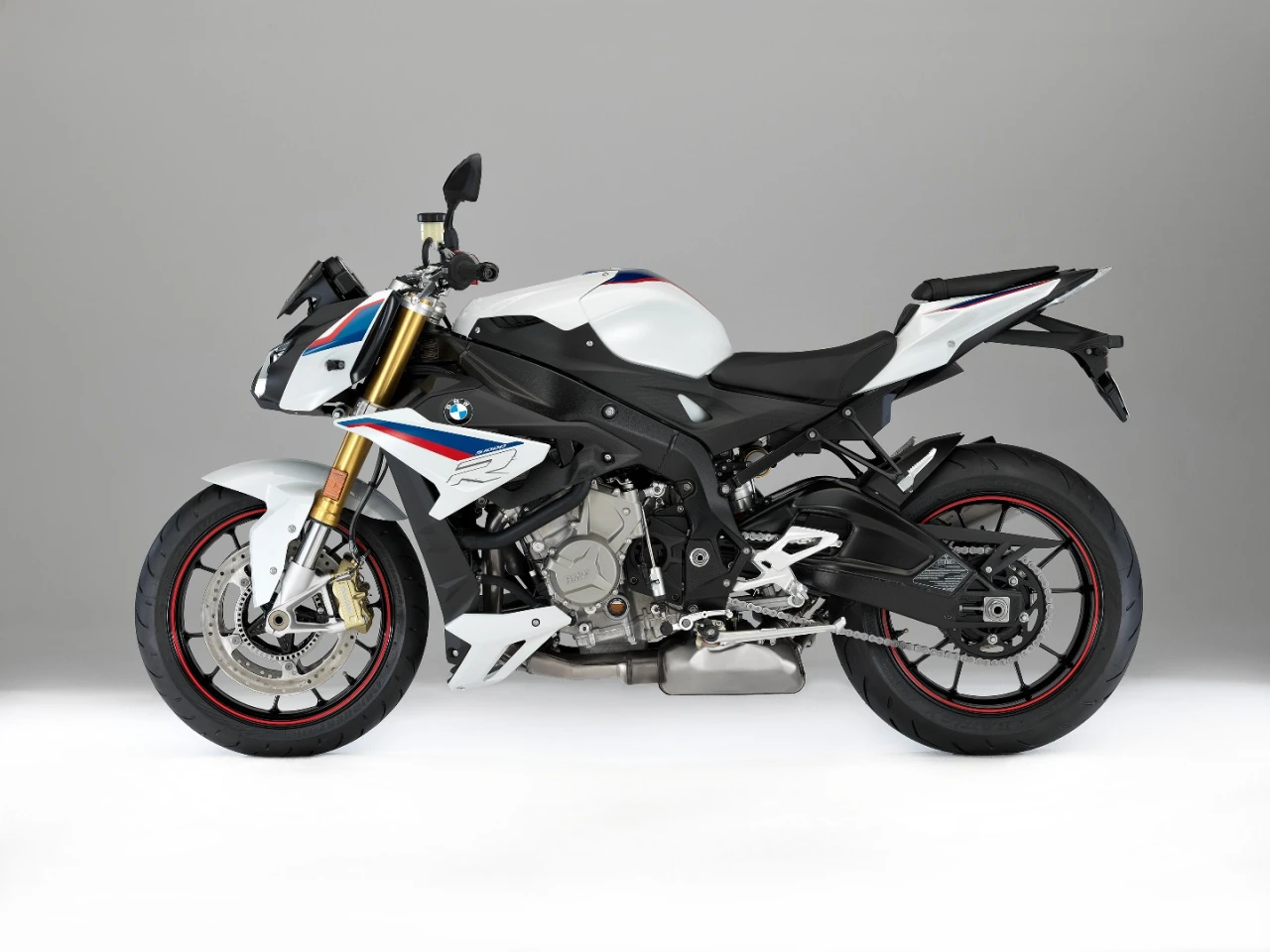 2017 BMW S1000R: the white one. It's hideous.