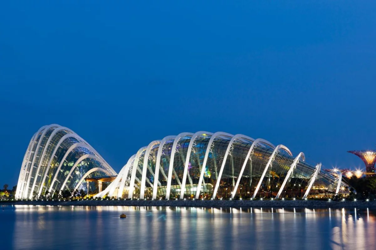 Cooled Conservatories at Gardens by the Bay, Singapore, World Building of the Year: designed by Wilkinson Eyre, Grant Associates, Atelier One and Atelier Ten.