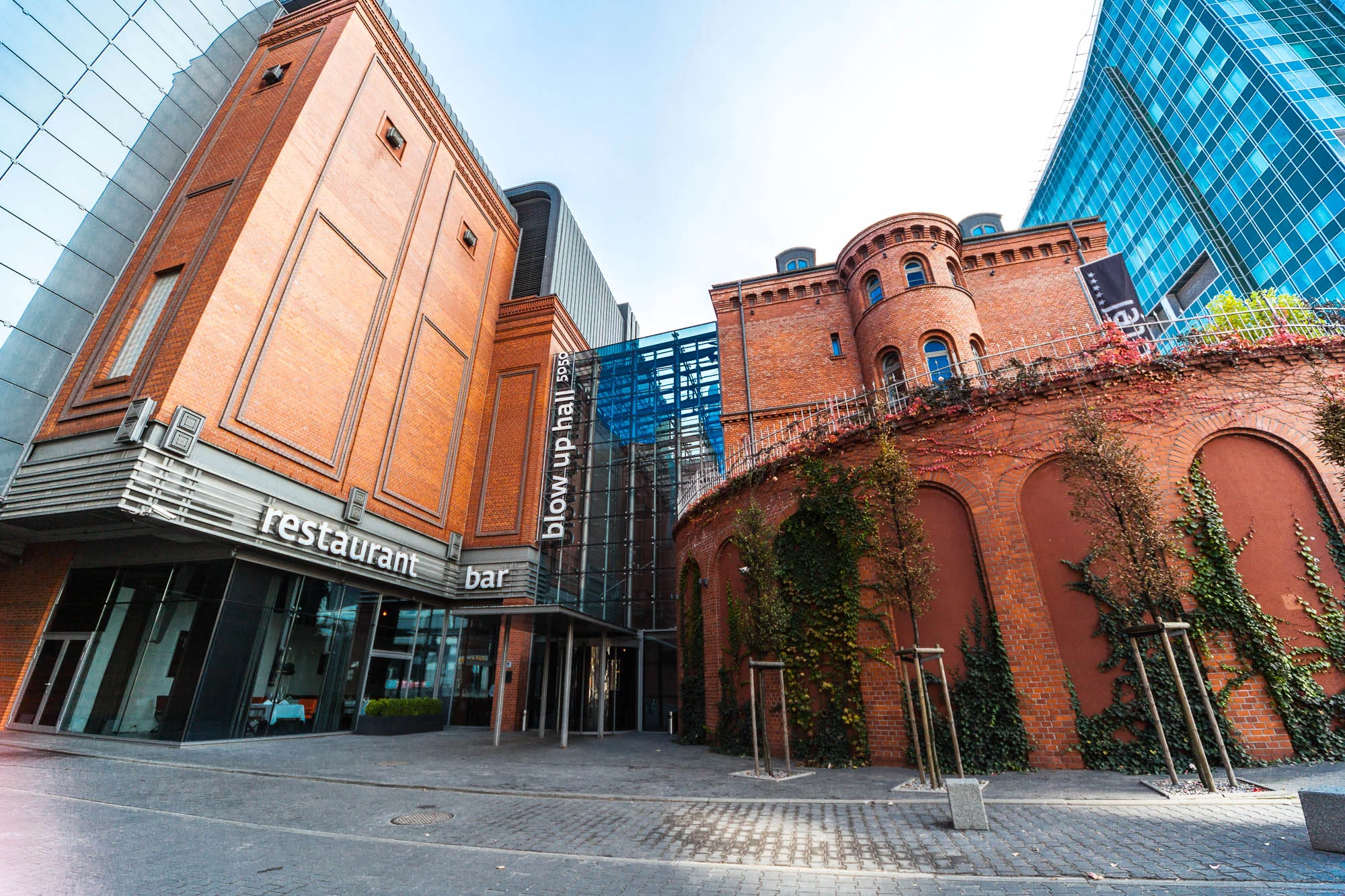 Blow Up Hall: exterior (Photo: Loz Blain/gizmag.com)