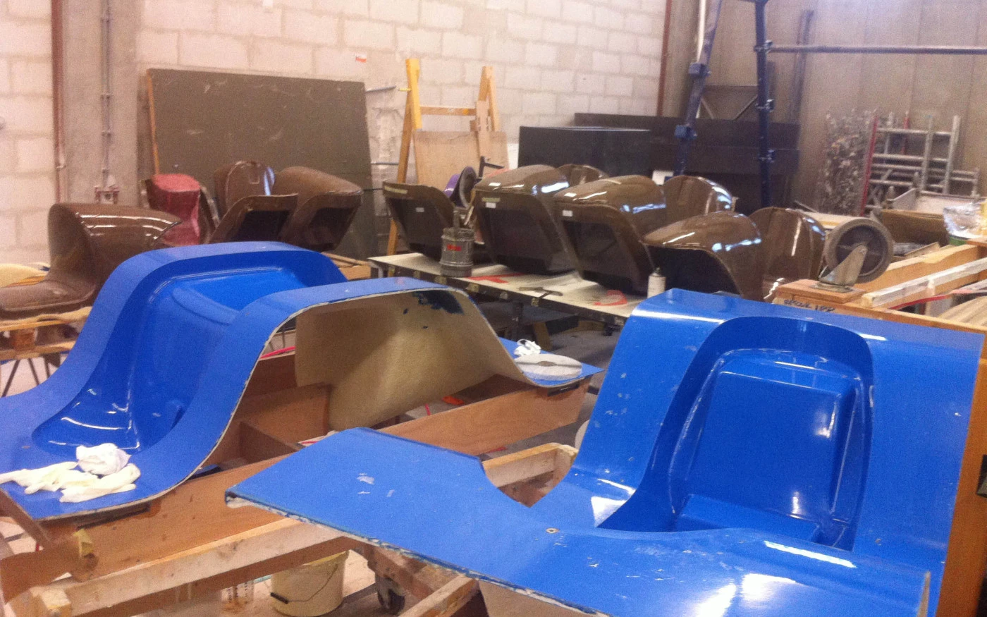 Creating the monocoque body (Photo: Van.Eko)