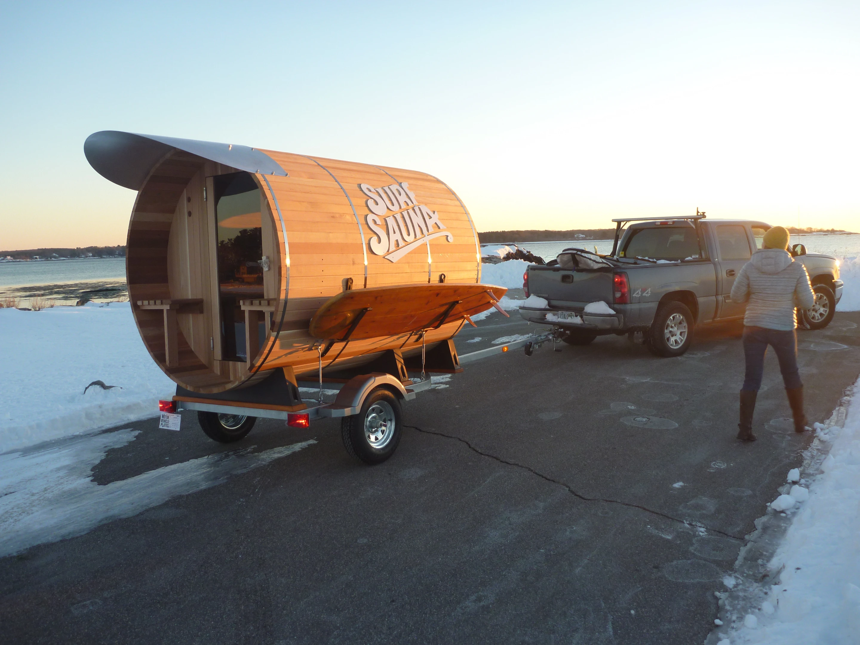 The wood used for construction is hard-wearing rot-resistant Western Red Cedar wood (Photo: Surf Sauna)
