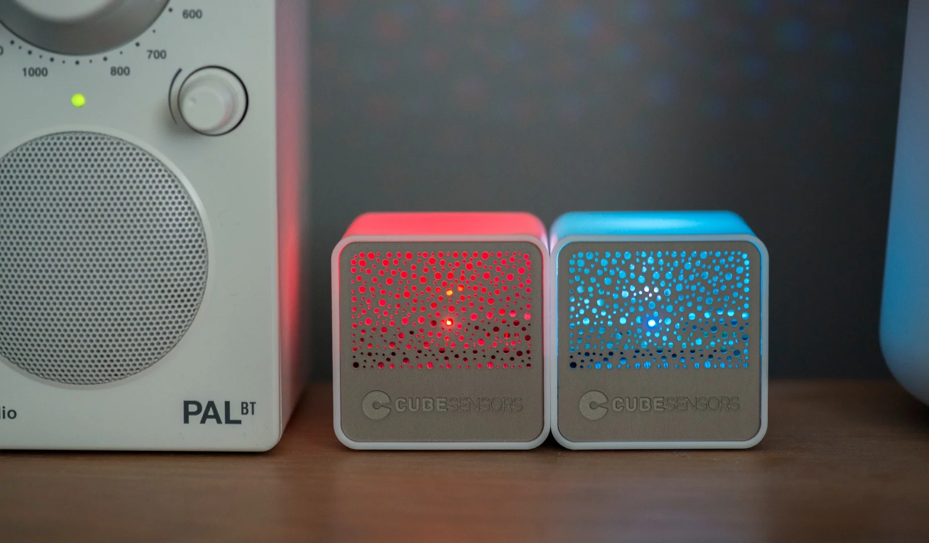 The CubeSensors glow blue or red to give easy feedback