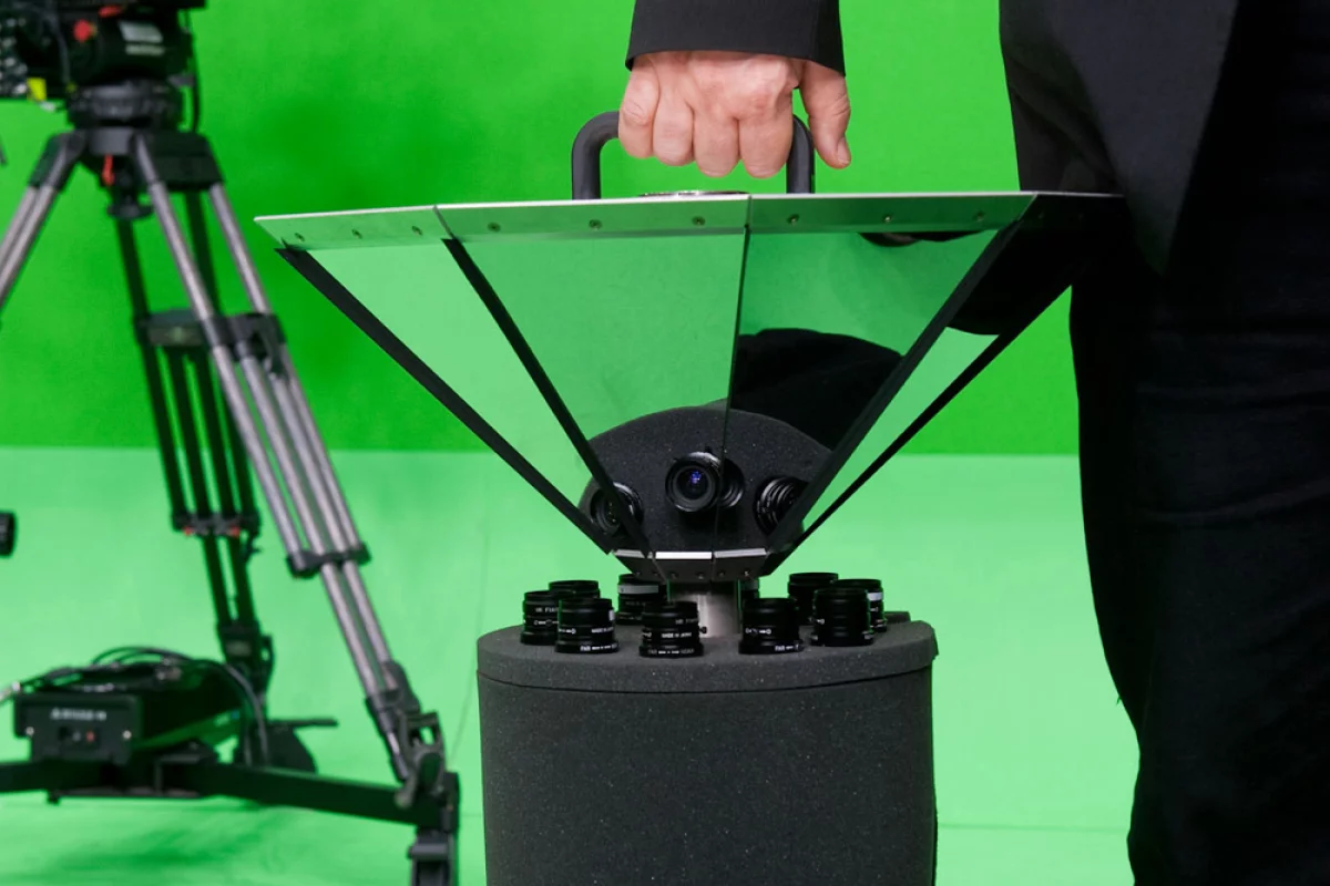 The OmniCam360 uses a mirror system that allows the unit to capture seamless 360-degree panoramas (Photo: Fraunhofer HHI)