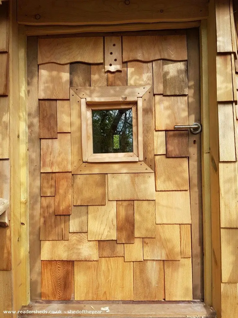 The Mushroom House's front door