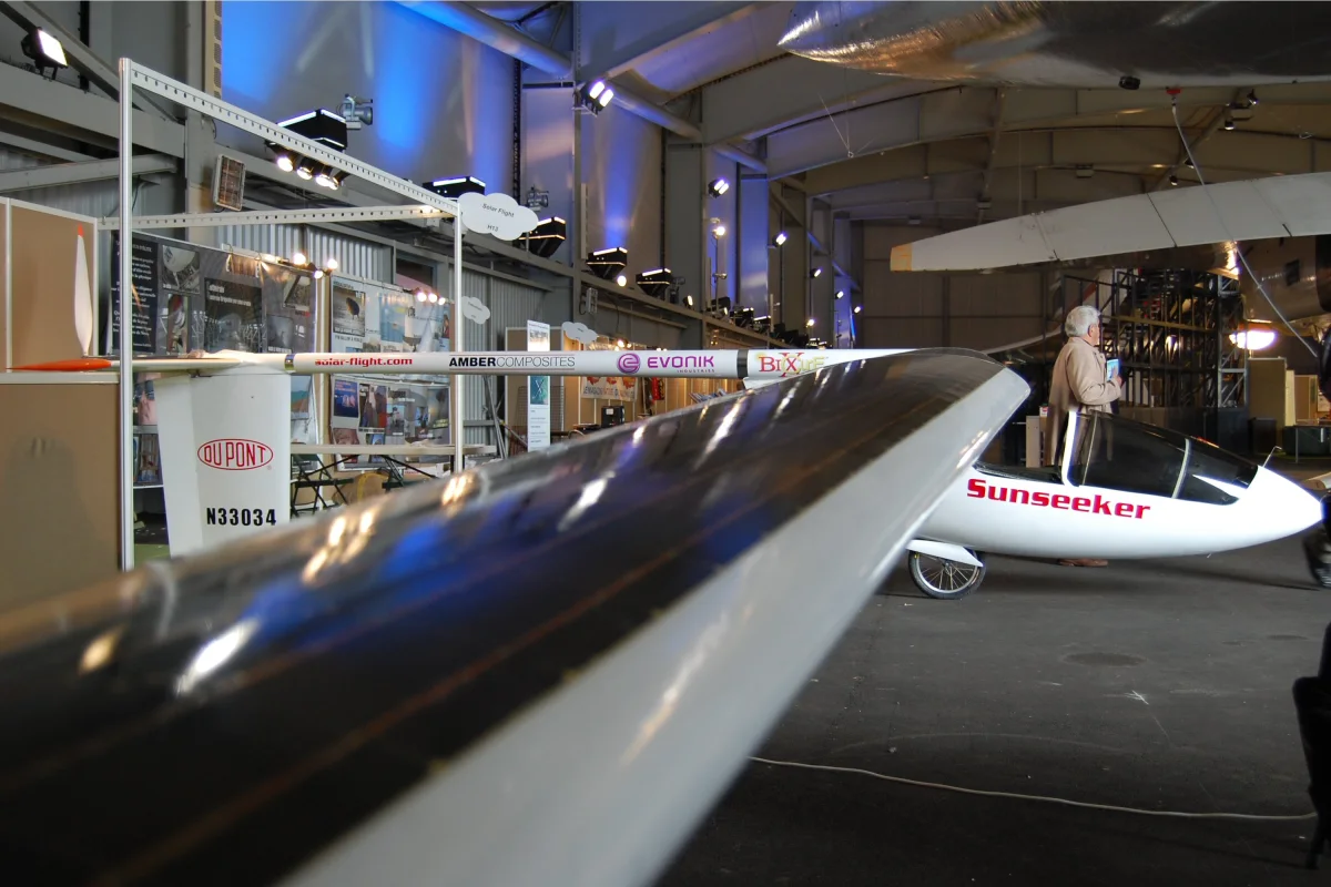 The huge 17 meter wingspan of the Sunseeker II