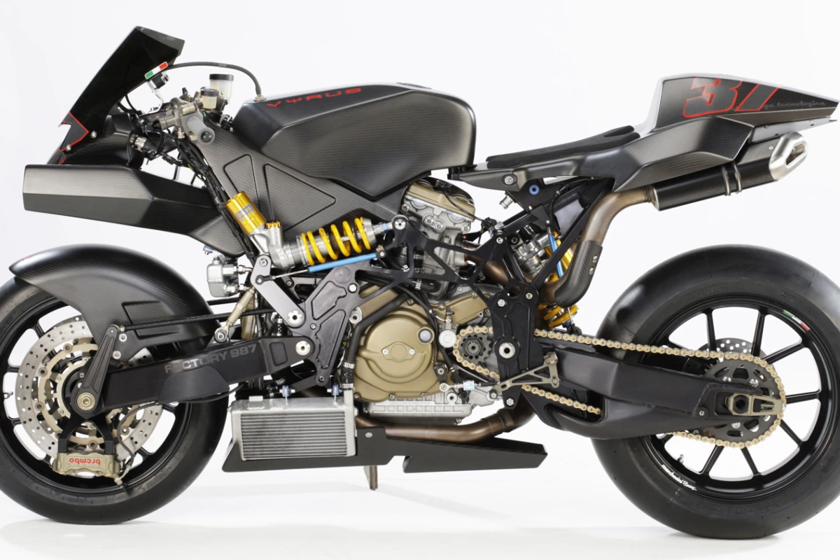 The Vyrus 987 C3 4V V