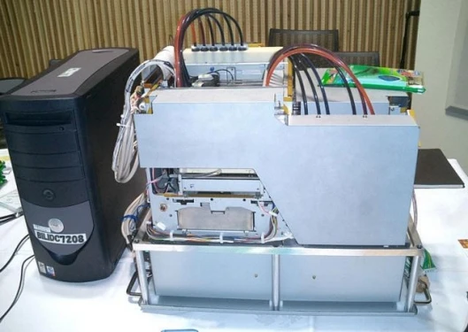 here it is folks - maybe not small enough for a mobile phone yet, but awesomely fast. Photo copyright: Red Ferret Journal