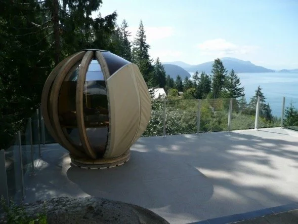 The Lounger features a waterproof interior that’s suitable for poolside lounging