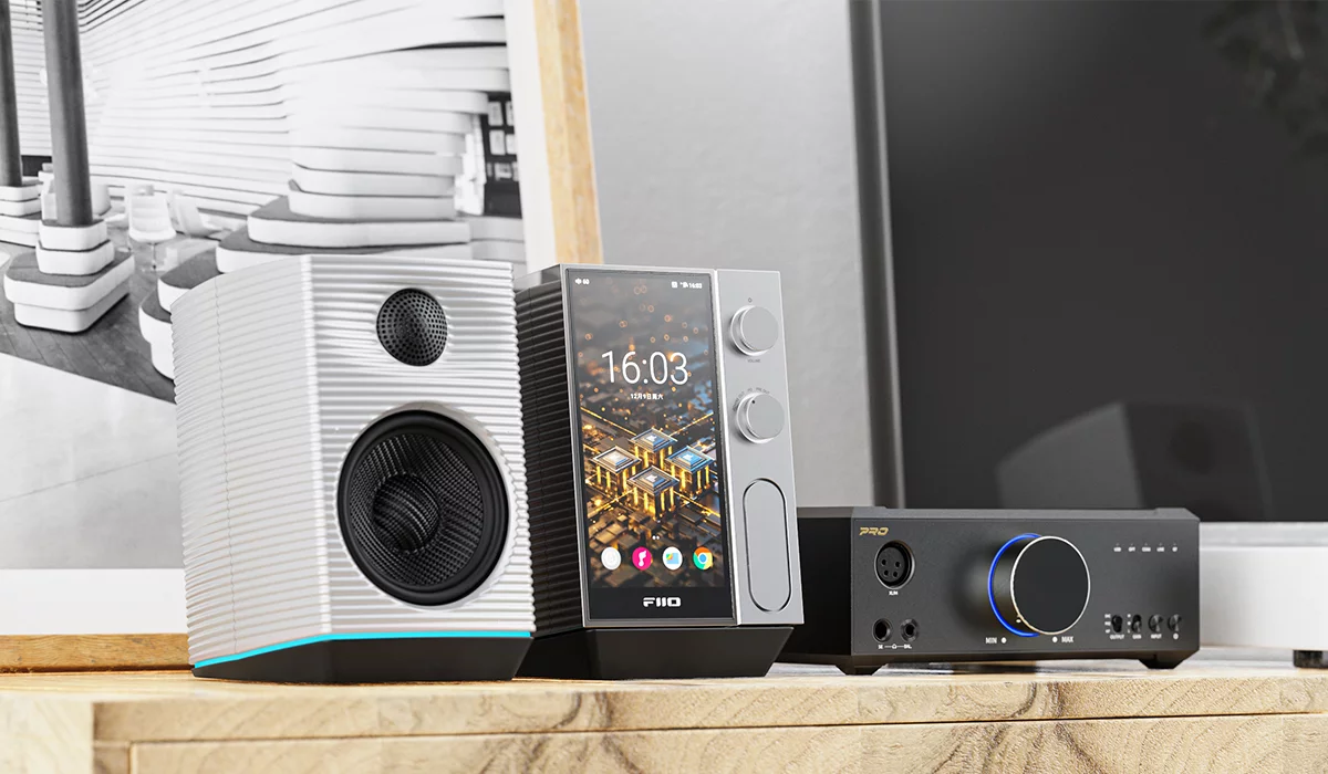 The Android-powered smartphone-like interface serves up high-resolution streamed music via the powerful headphone amp