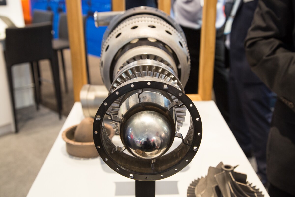 Each component is printed in layers around 0.05 mm thick (Photo: Noel McKeegan/Gizmag.com)