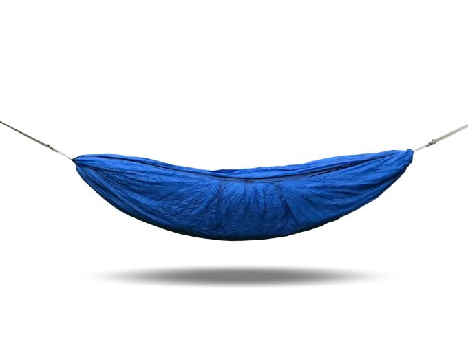 The Swayy hammock is suspended by aluminum alloy cinch buckles and carabiners along with polyester and Dyneema webbing