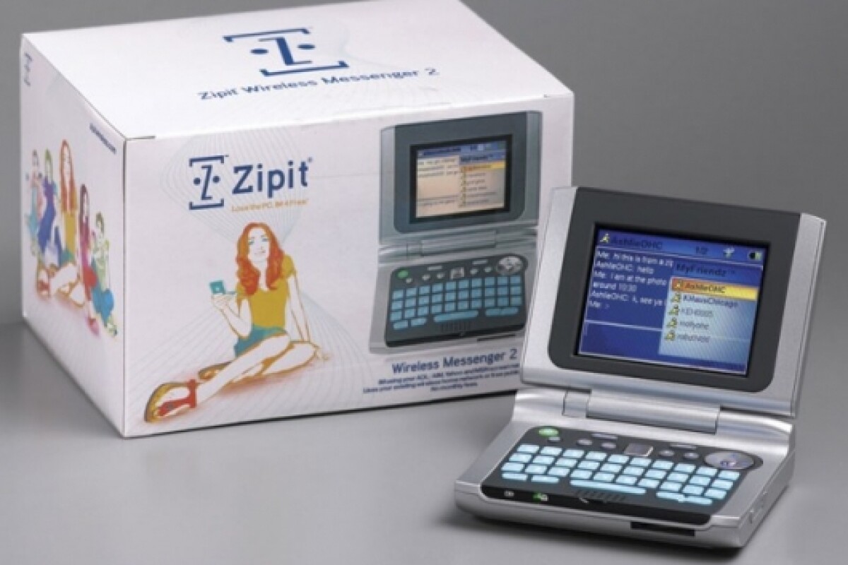 Zipit adds SMS texting capability to Z2 wireless instant messaging device