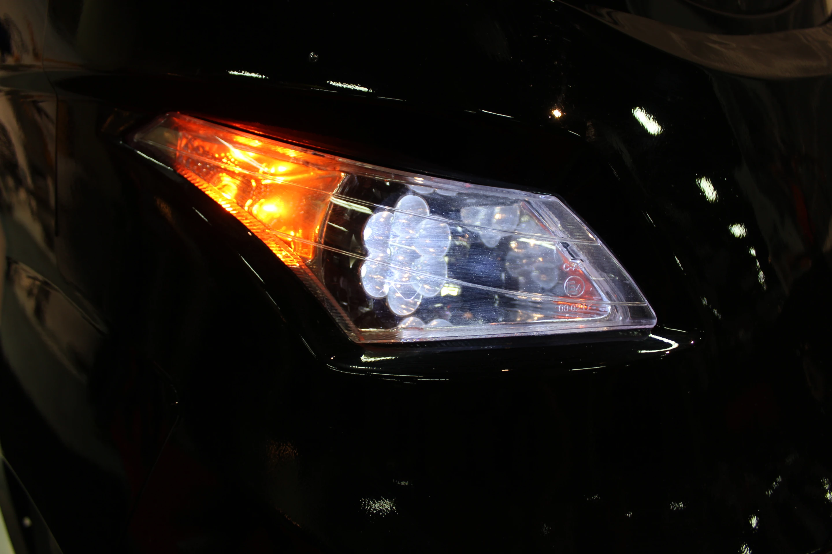 It has a full lighting system (Photo: Ben Coxworth)