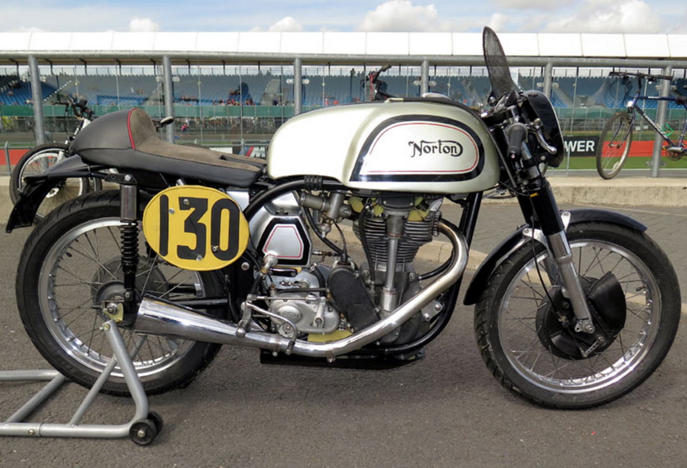 £28,800 ($43,883) - 1954 Norton Manx 30MLot 27 at H&H Imperial War Museum Duxford held on 13 October, 2015Estimate: £25,000 - 26,000 ($38,500 - $40,000)