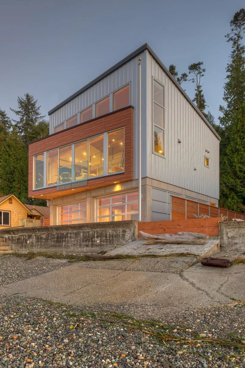Tsunami House, by Designs Northwest Architects (Photo: Lucas Henning)