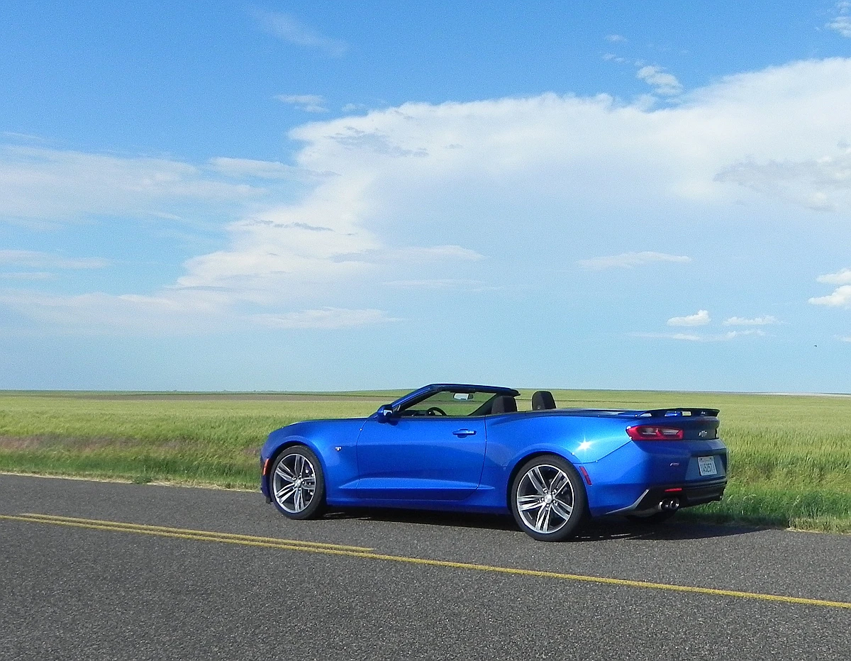 This new engine has improved output to 335 horsepower (250 kW) and 284 pound-feet (385 Nm) of torque