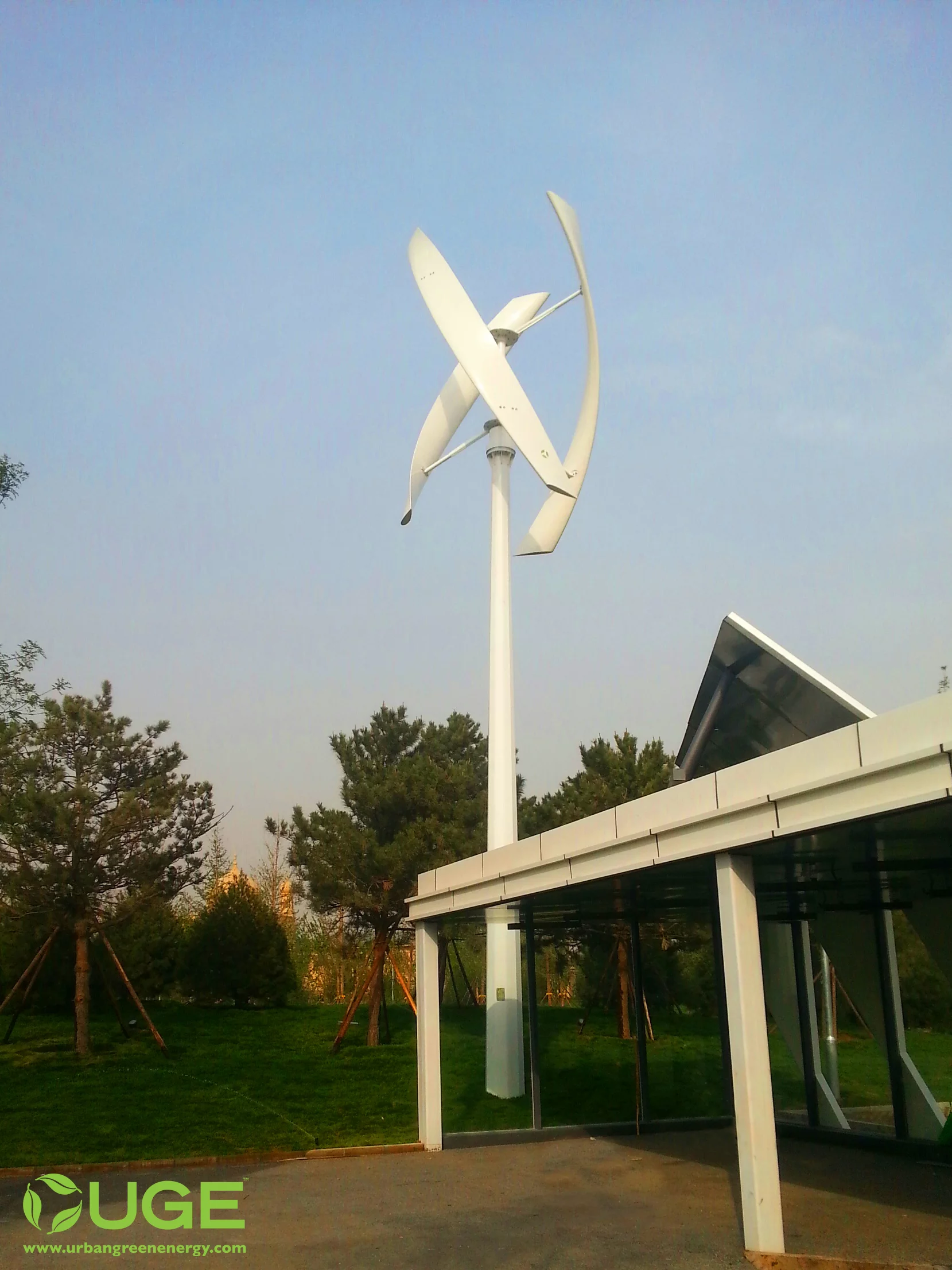 Even with the greater dimensions though, the turbine still creates only a whisper-quiet noise level of 38 dB