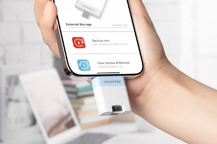 The PhotoCube PD+ offers data transfer speeds of up to 5Gbps