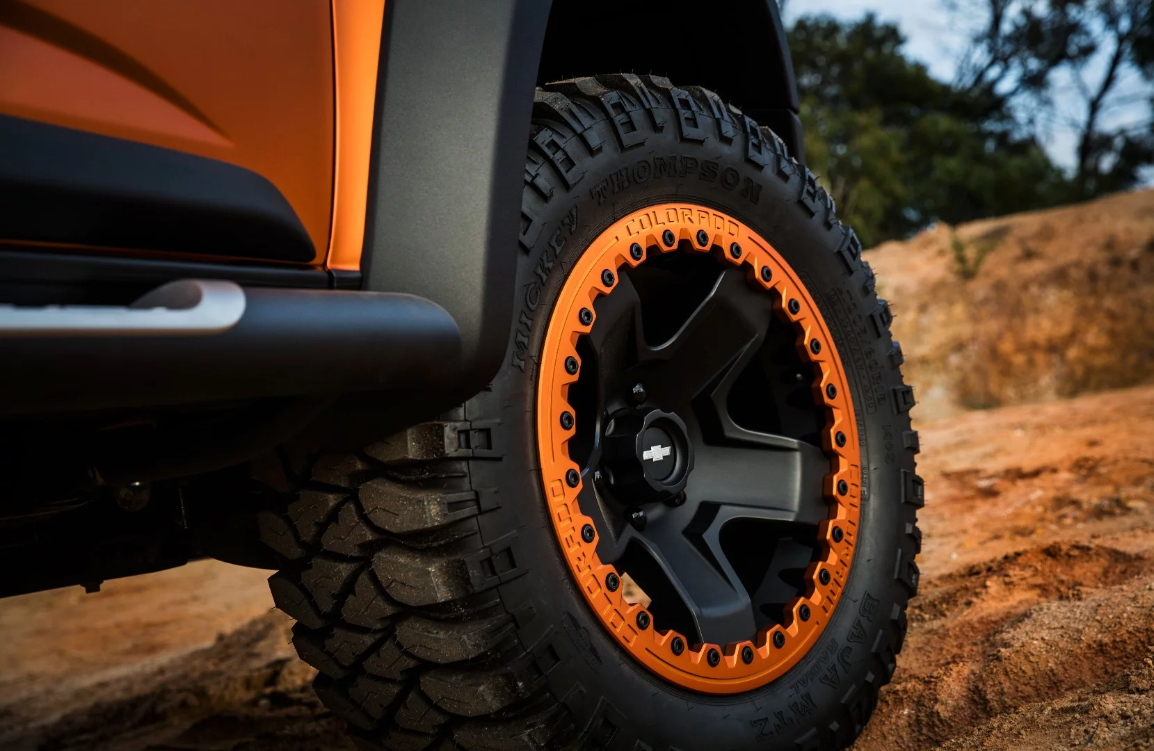 The Colorado Xtreme rides on 18-in mud terrain tires