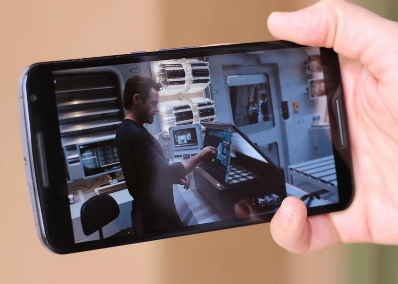 Nexus 6: AMOLED technology