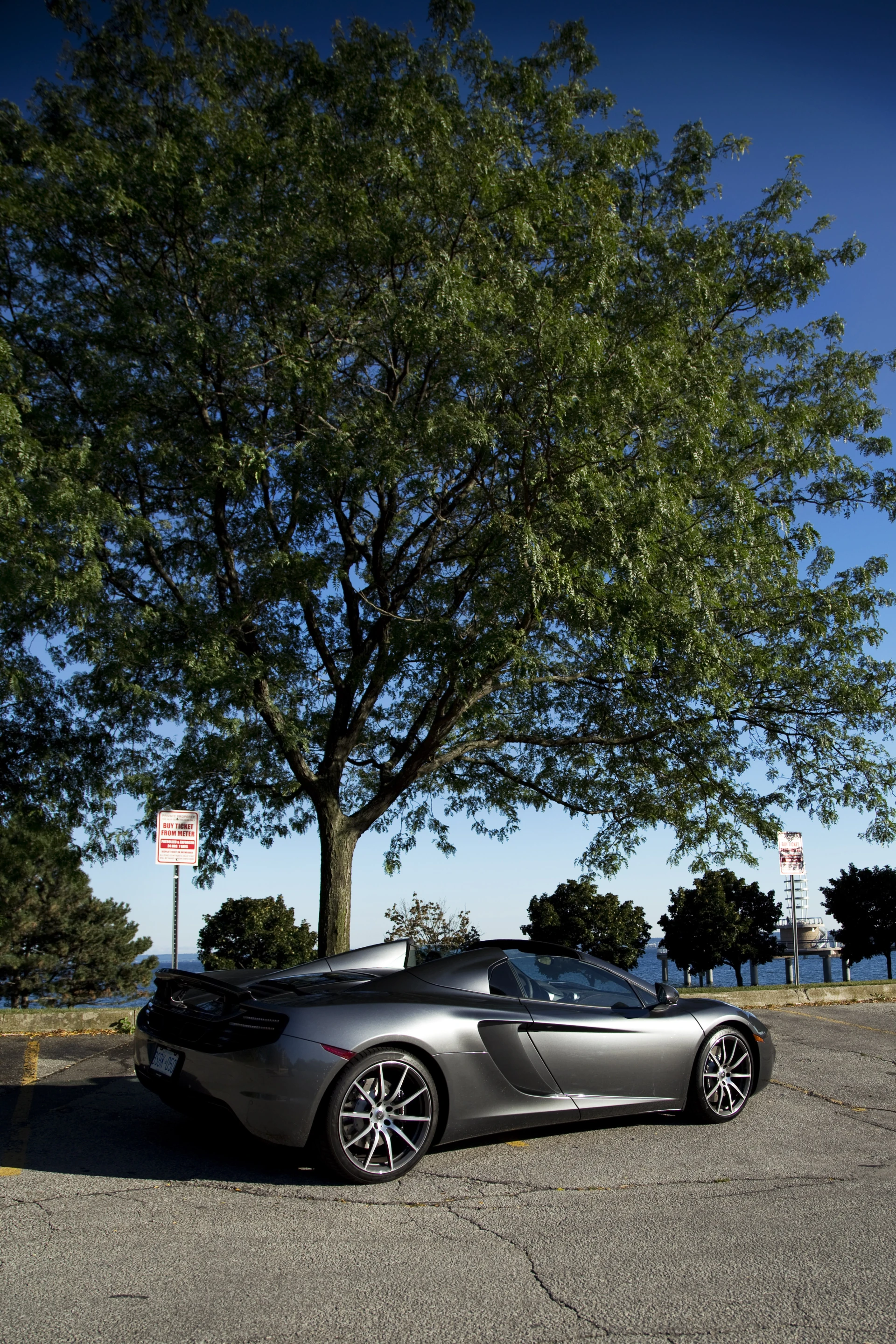 Ontario's fickle climate allows the 12C Spider to show off its dual-personality (Photo: Angus MacKenzie/gizmag.com)