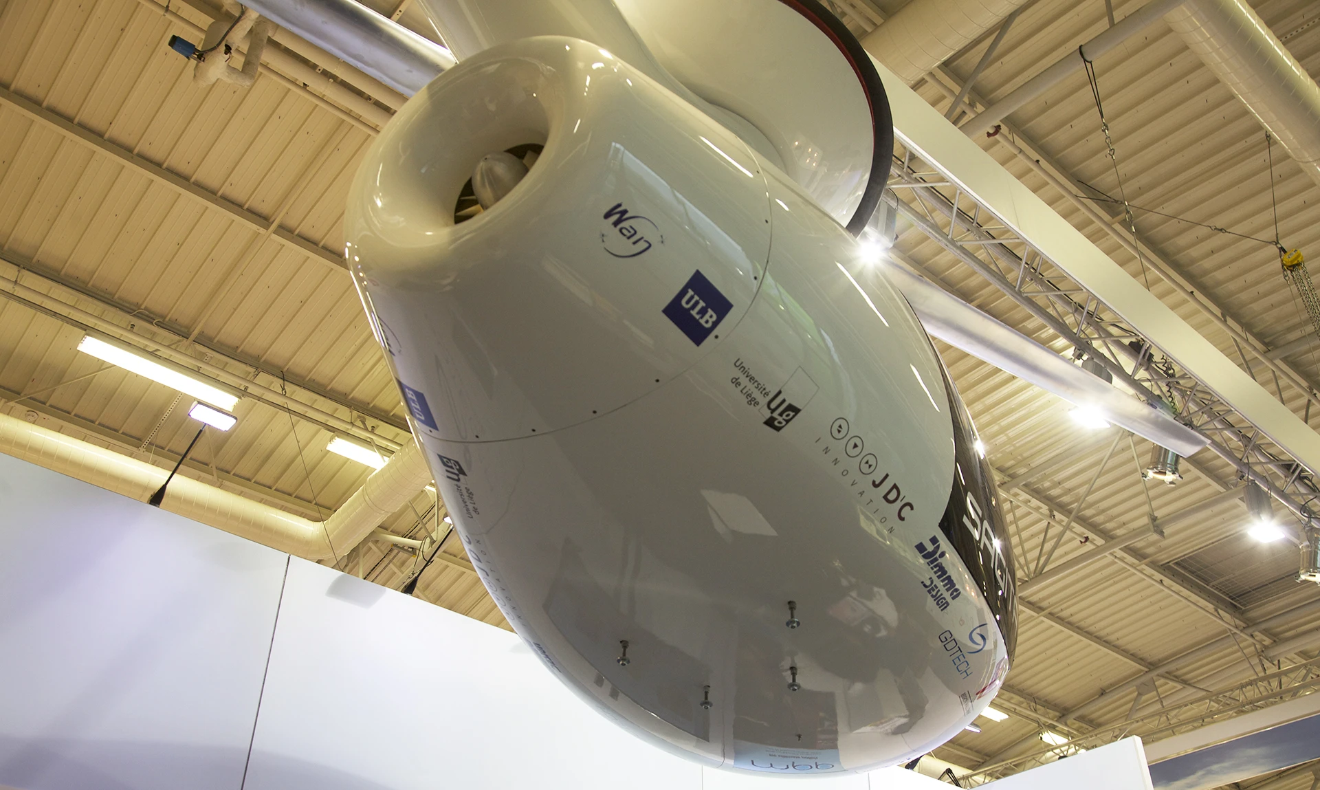 The air intake can be seen at the Sherpa's rear – not a sentence I saw myself writing when I had breakfast this morning (Photo: Gizmag)