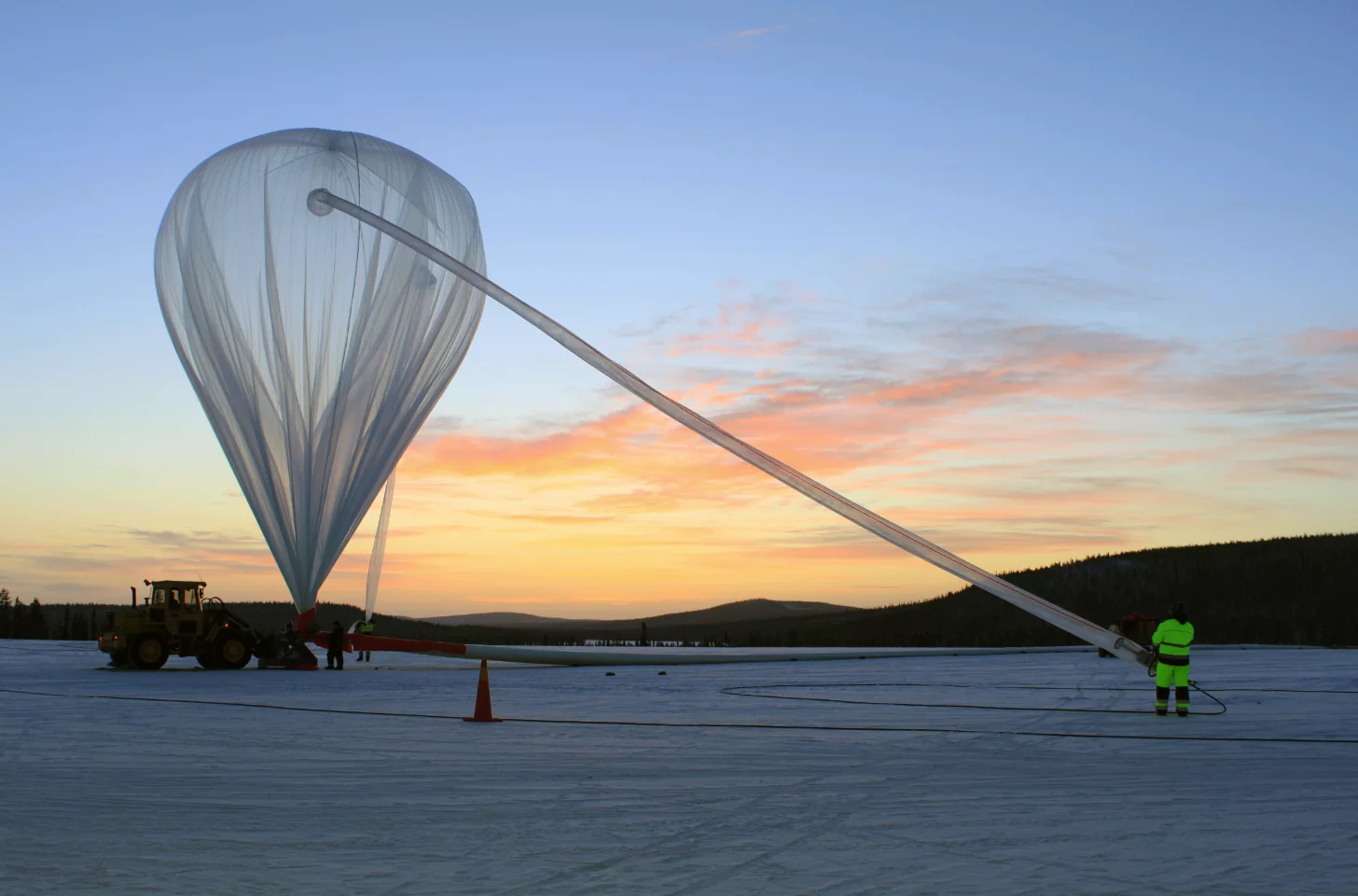 Up, up and away ... the BEXUS 11 balloon, all 12,000m3 of it, just before take-off. The balloon reached a height of 35km before being brought back to Earth