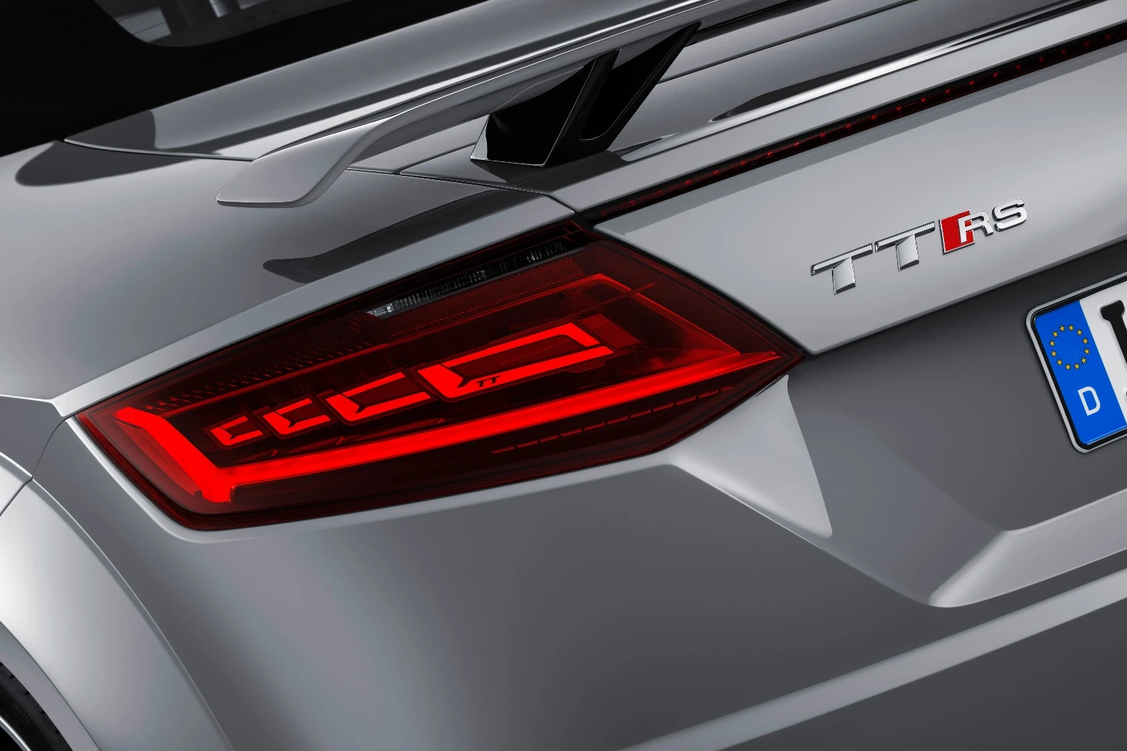 The TT is fitted with matrix taillights