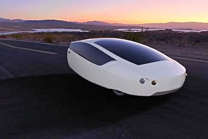 Rendering of the Urbee 2 overlooking a city at sunset (Photo: Kor EcoLogic)