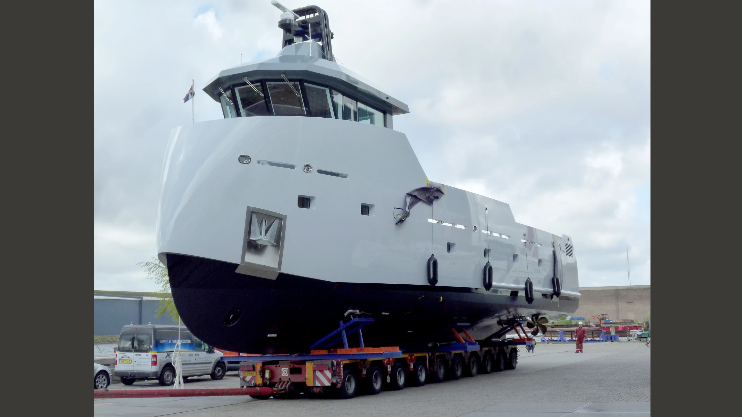 YXT ONE is designed as a tender for luxury yachts