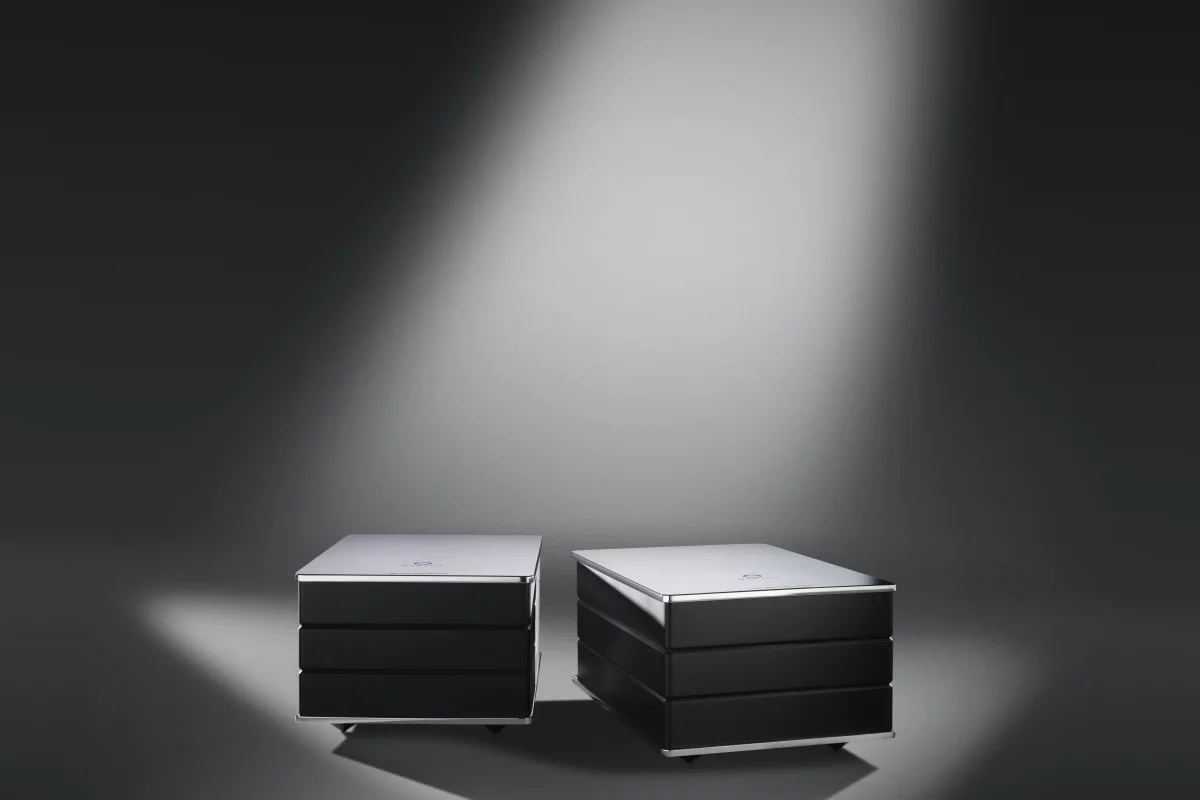 Marten's new M-Amp Mono Power Amplifier uses a new technology called Adaptive Modulation Servo that's said to provide a wide bandwidth, really low audio distortion and high power output