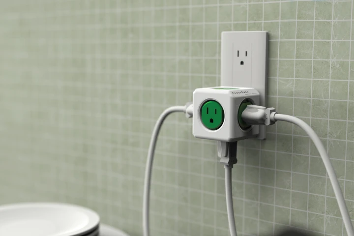 The PowerCube Original offers five conventional outlets