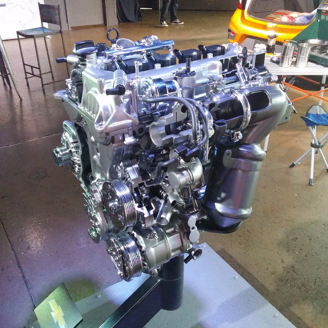 Compact and lightweight, this engine mates to a transversely-mounted automatic transmission that sheds over 24 pounds compared to its predecessor