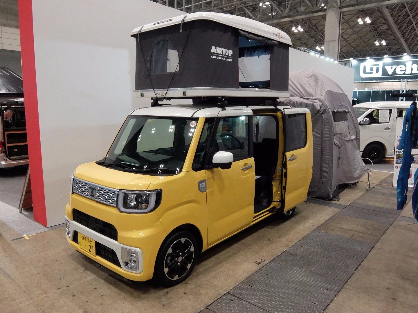 Based on a Suzuki Wake micro car, this camping arrangement by Karucan and is called the One Flesh Wake