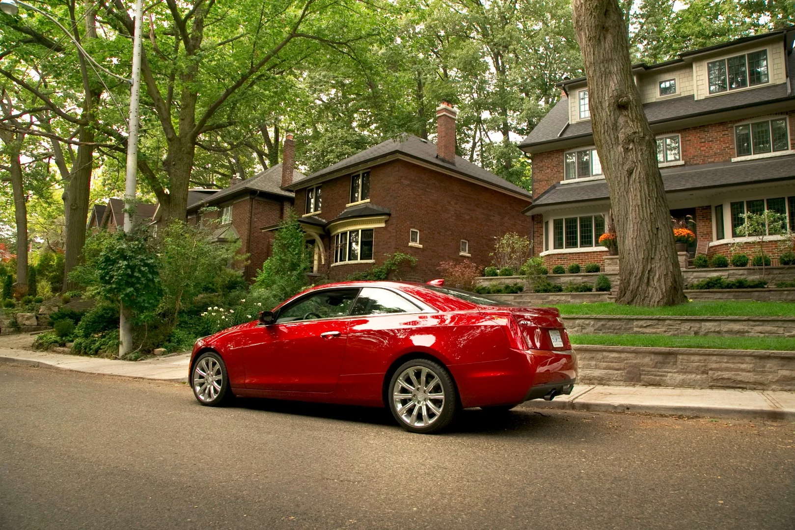 Design-wise this is a car that looks better in person than it shoots