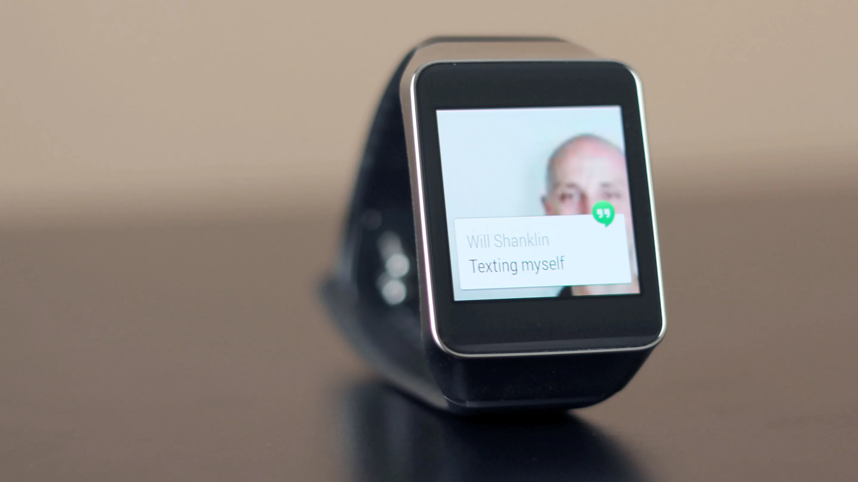 An incoming message card on the Samsung Gear Live