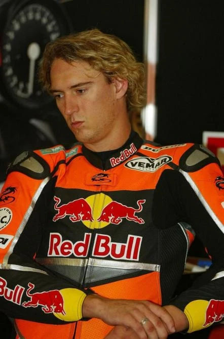 Before the event, the nerves are clear - a new bike, that has already seized a motor, on a wet track. Image: O. Bergamaschi