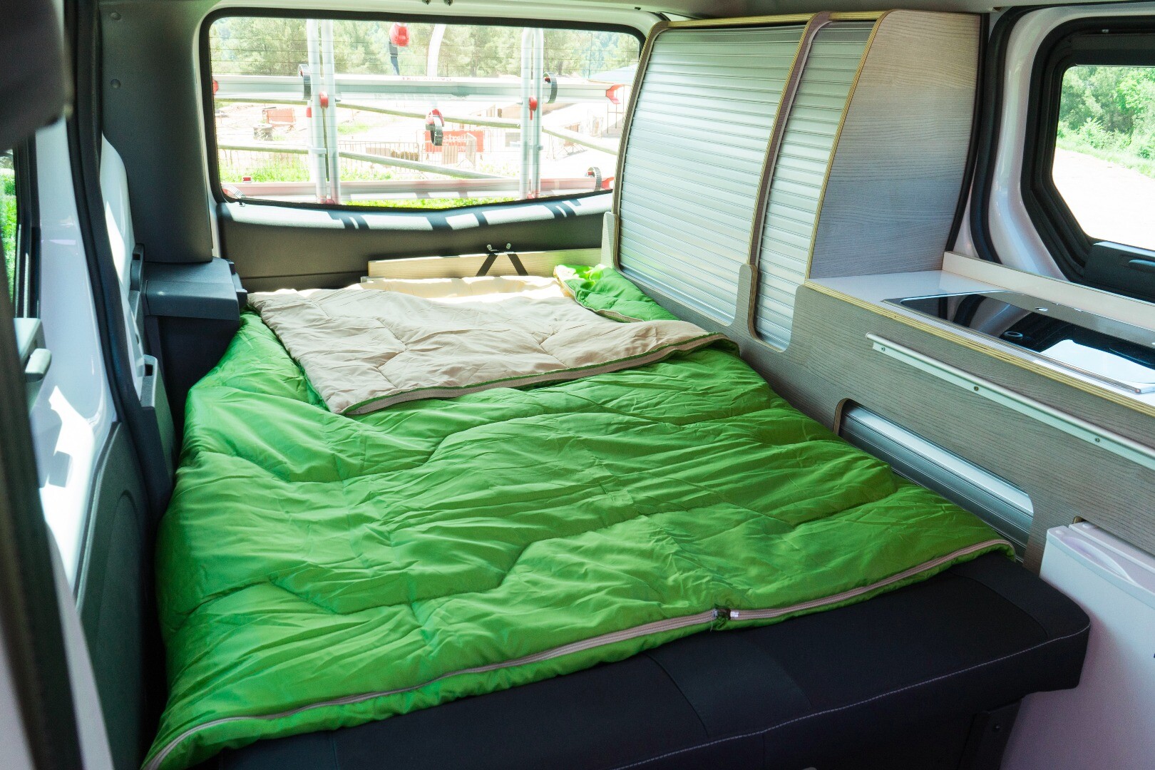 Nissan takes camper vans fully electric with new eNV200 poptop