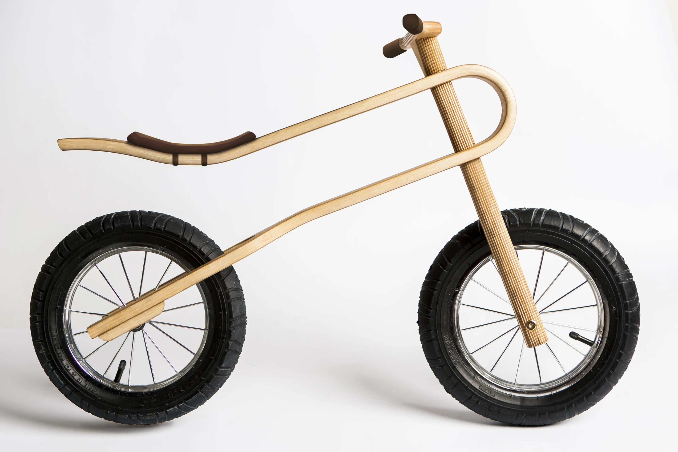 ZumZum offers a clean, functional design made from birch plywood