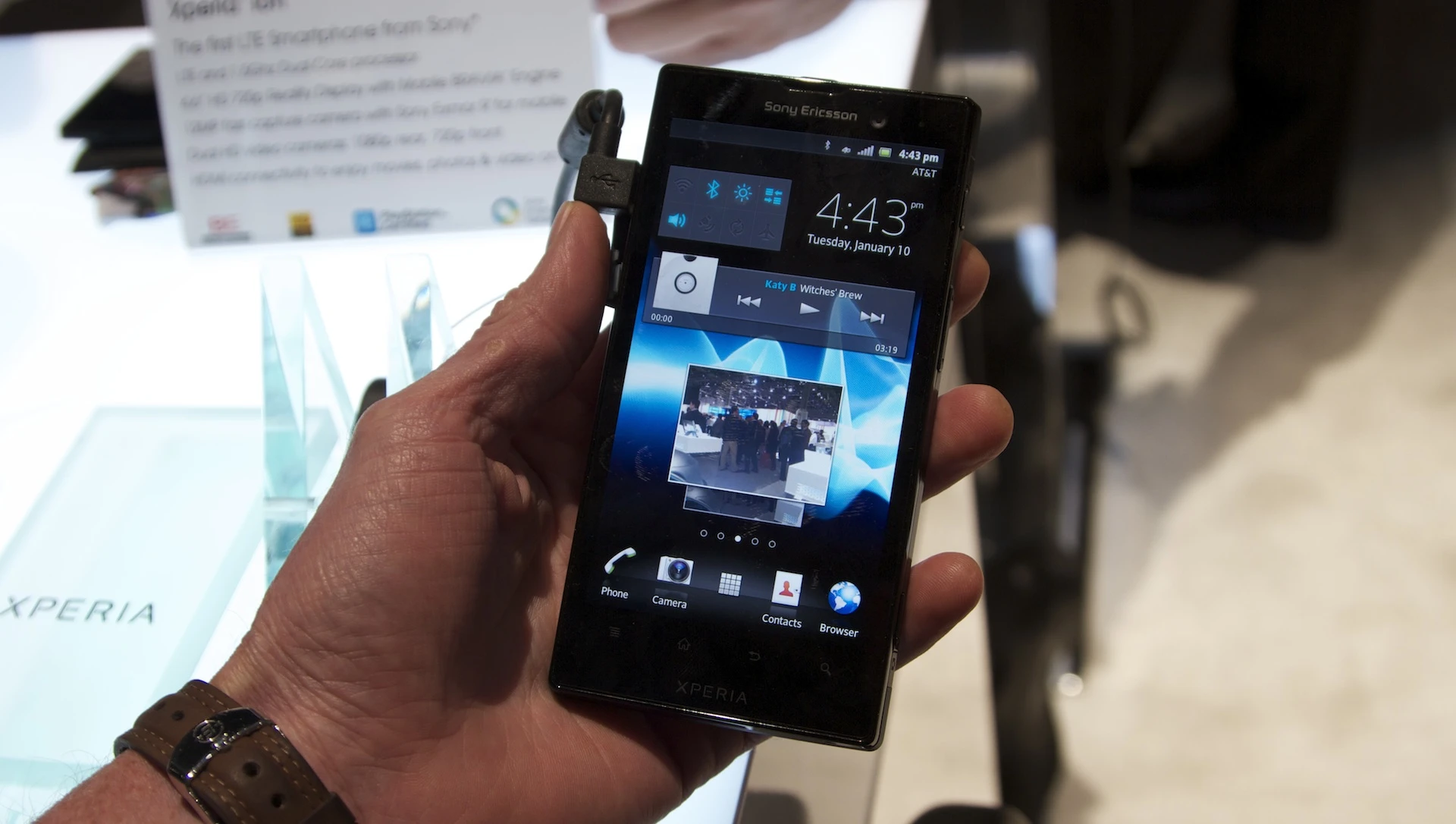 With the Xperia ion, Sony has joined the throng of phone-makers clamoring to announce LTE handsets at CES 2012