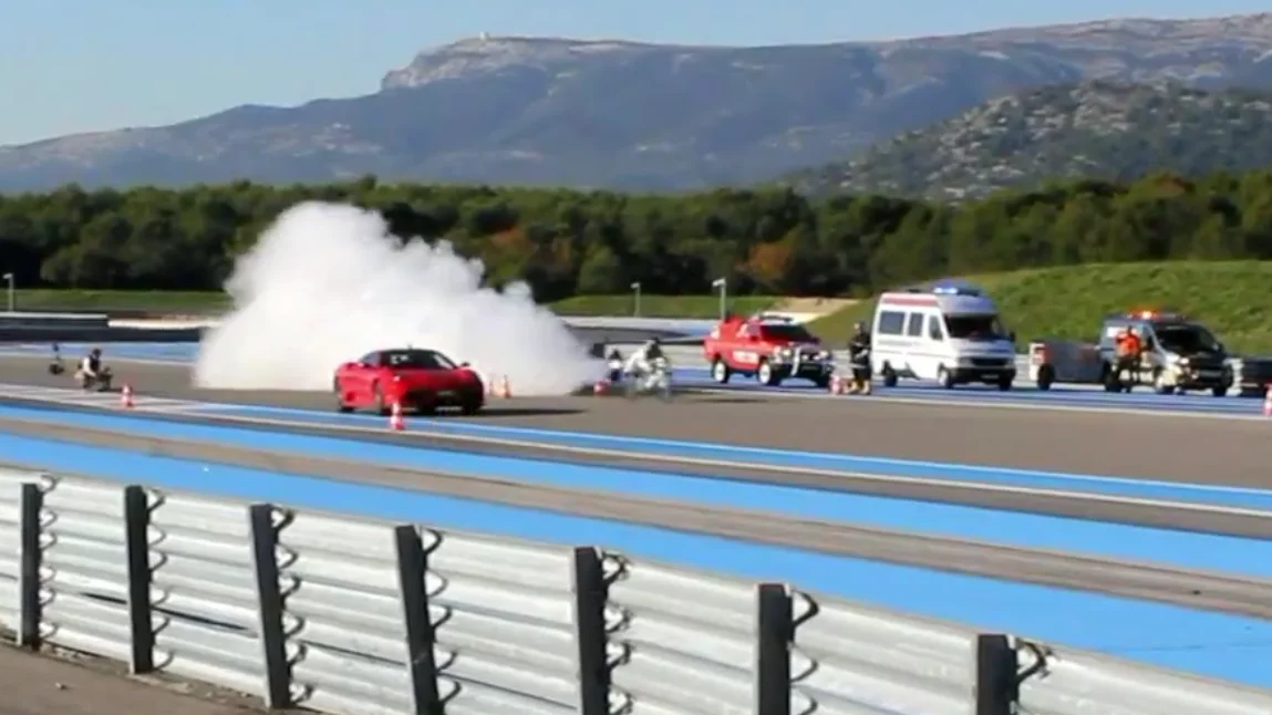 Ferrari F430 vs. bicycle – the car never had a chance (Photo: Gerard Toutin / Exotic Thermo Engineering)
