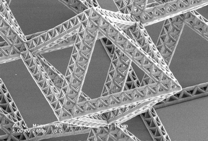 The fractal nanostructure allows for even more flexibility in choosing the material's properties (Photo: Meza/Montemayor/Clarke/Greer at Caltech)