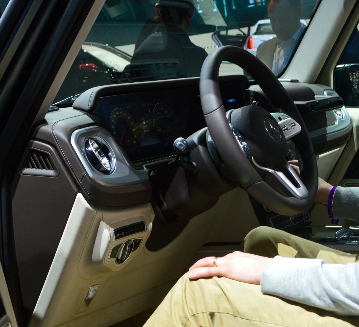 A look at the digitized interior of the new Mercedes G-Class